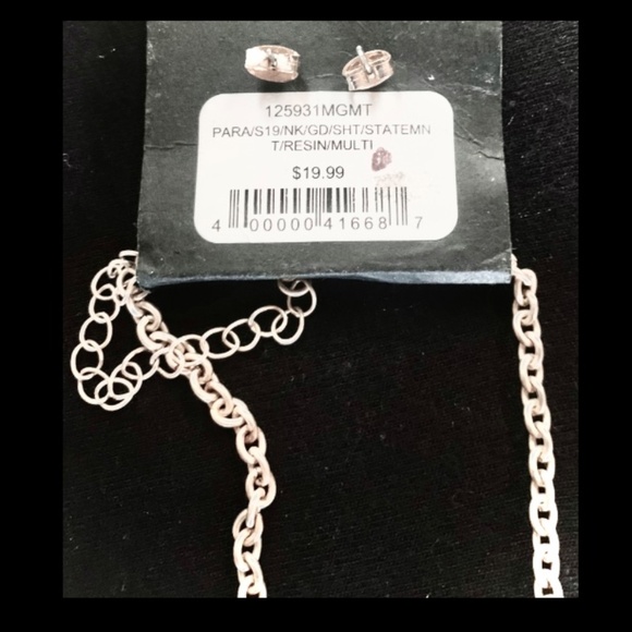 Mia and Tess Statement Necklace - Picture 3 of 3